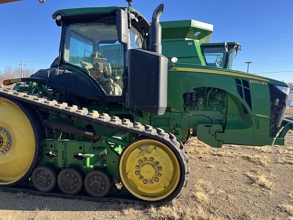 Image of John Deere 8370RT equipment image 1