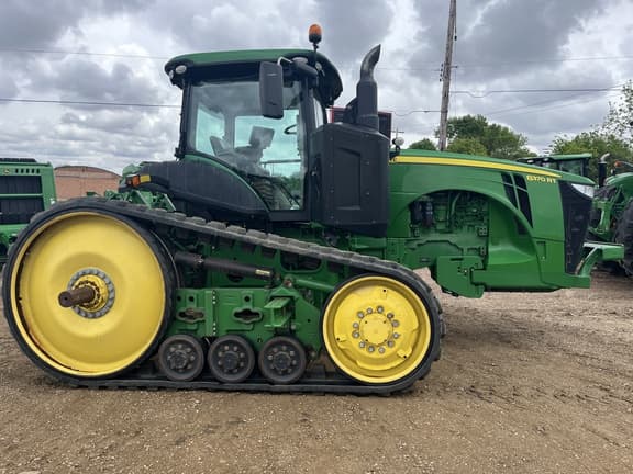 Image of John Deere 8370RT equipment image 1