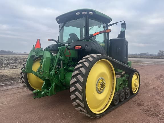 Image of John Deere 8370RT equipment image 4