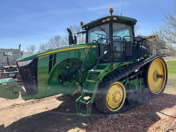 Image of John Deere 8370RT equipment image 1