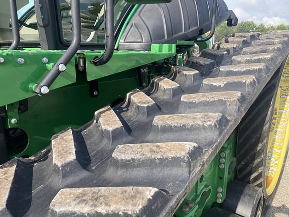 Image of John Deere 8370RT equipment image 4