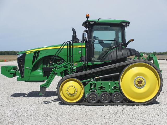 Image of John Deere 8370RT equipment image 1