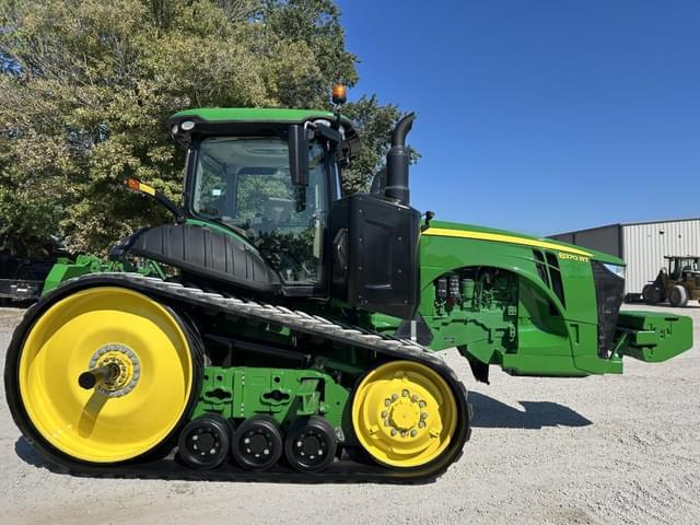 Image of John Deere 8370RT equipment image 3
