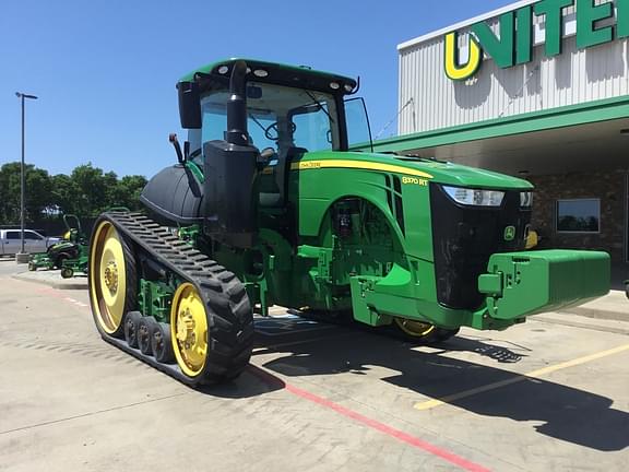 Image of John Deere 8370RT equipment image 3