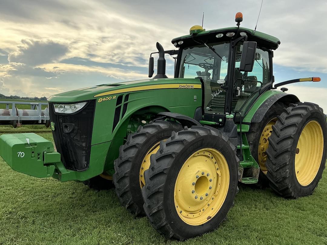 Image of John Deere 8400R Primary image
