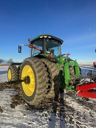 Image of John Deere 8400R equipment image 2