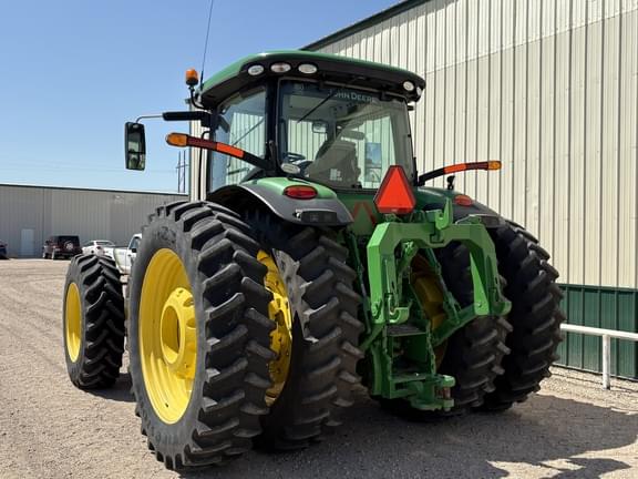 Image of John Deere 8400R equipment image 3