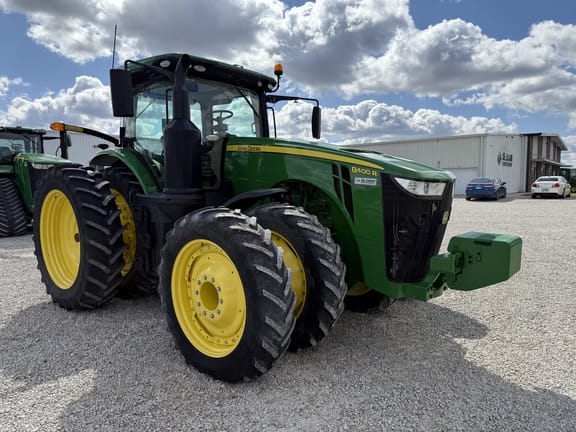 2018 John Deere 8400R Equipment Image0