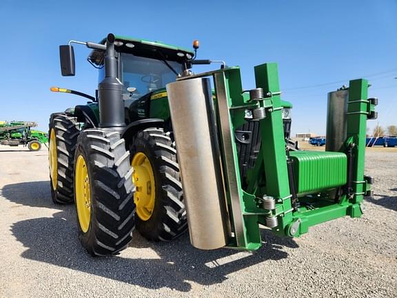 Image of John Deere 8400R equipment image 1