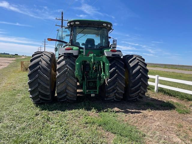 Image of John Deere 8400R equipment image 3