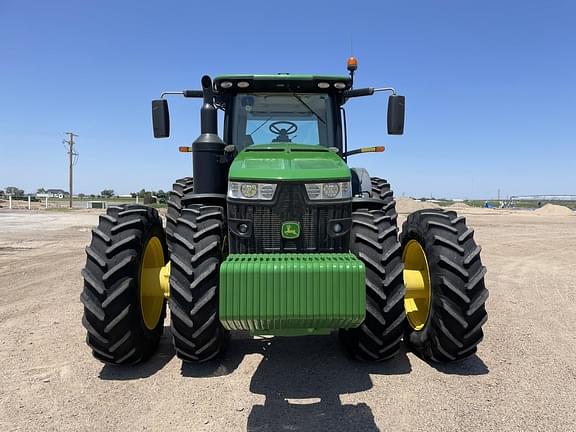 Image of John Deere 8400R equipment image 2