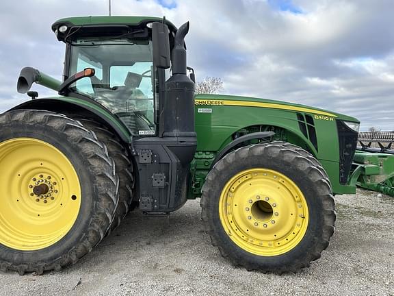 Image of John Deere 8400R equipment image 1