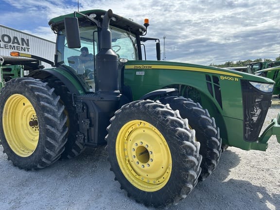 2018 John Deere 8400R Equipment Image0