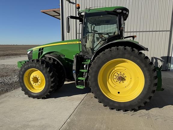 Image of John Deere 8400R Primary image