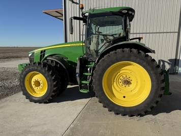 Main image John Deere 8400R
