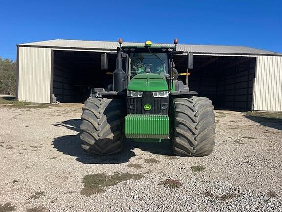 Image of John Deere 8400R equipment image 1