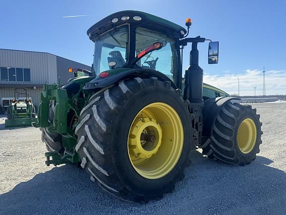 Image of John Deere 8400R equipment image 4