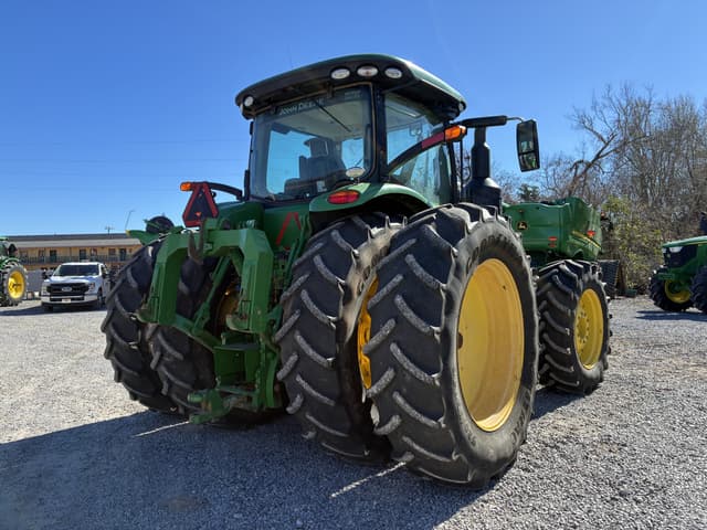 Image of John Deere 8400R equipment image 4