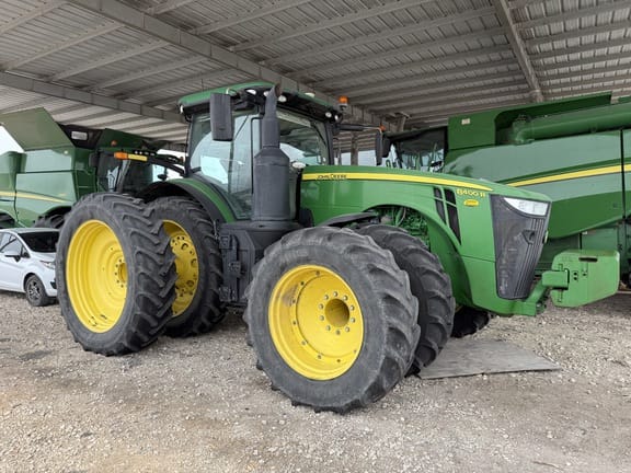 2018 John Deere 8400R Equipment Image0