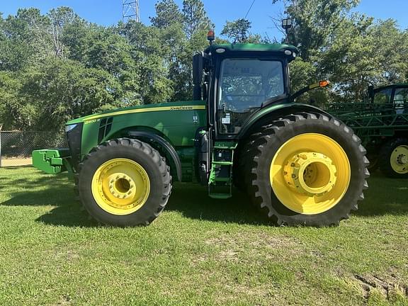 Image of John Deere 8400R equipment image 2