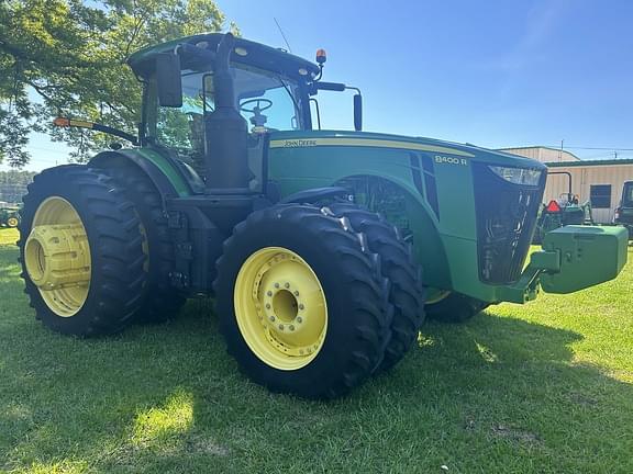 Image of John Deere 8400R equipment image 4