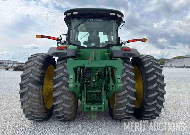 Image of John Deere 8400R equipment image 3