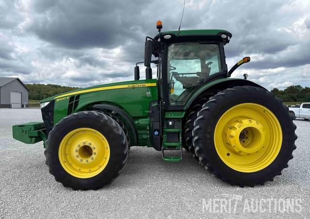 Image of John Deere 8400R equipment image 1