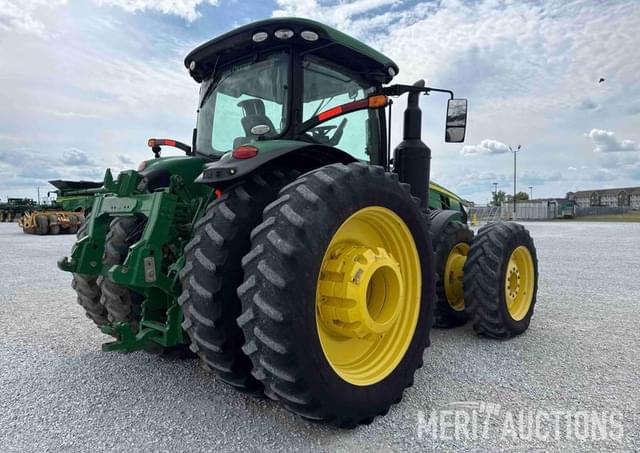 Image of John Deere 8400R equipment image 4