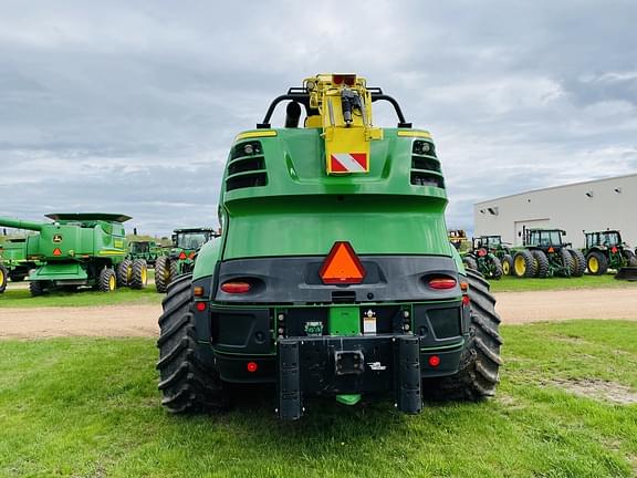 Image of John Deere 8600 equipment image 3