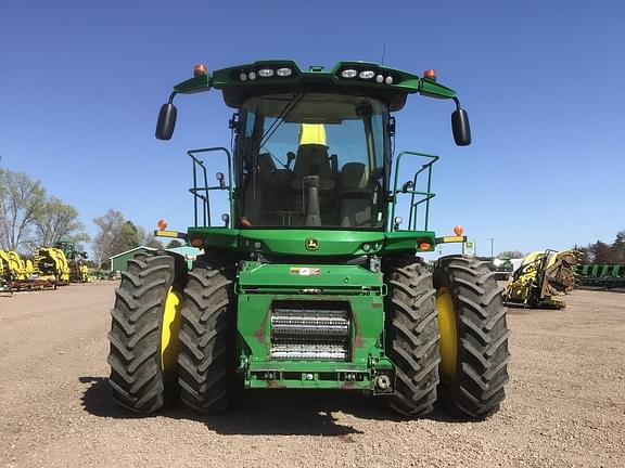 Image of John Deere 8600i equipment image 1