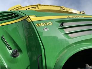 Main image John Deere 8600 16