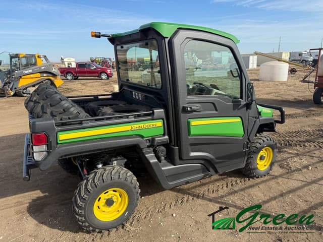Image of John Deere XUV 865R equipment image 3