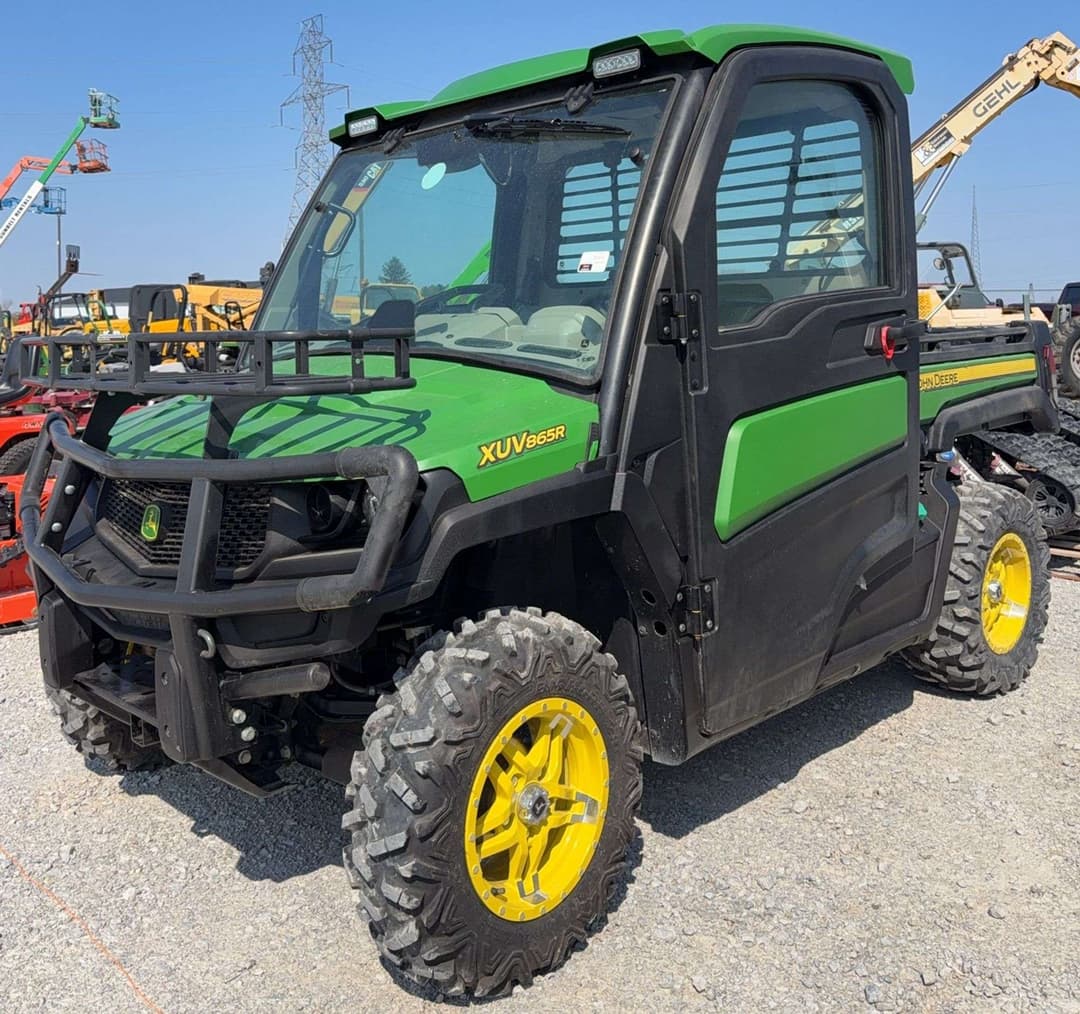 Image of John Deere XUV 865R Primary image