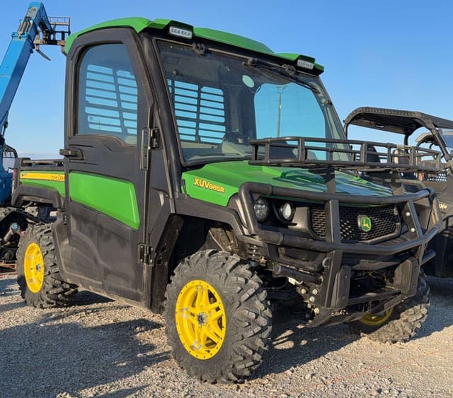 Image of John Deere XUV 865R equipment image 1
