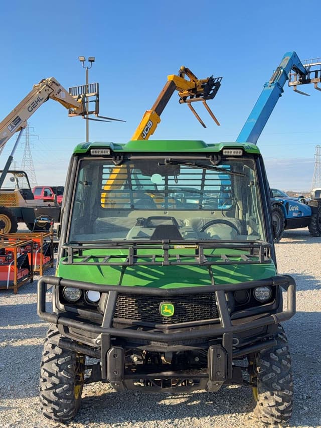 Image of John Deere XUV 865R equipment image 4