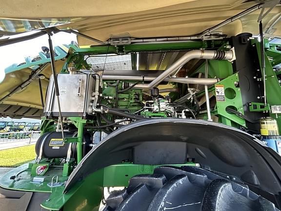 Image of John Deere 8700i equipment image 4