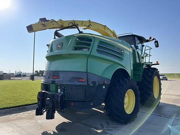 Image of John Deere 8700i equipment image 2