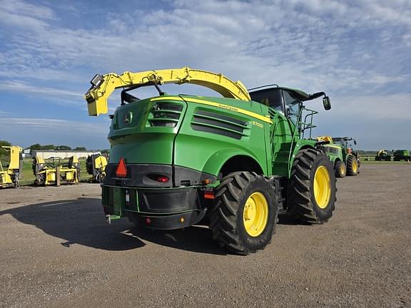Image of John Deere 8700i equipment image 3