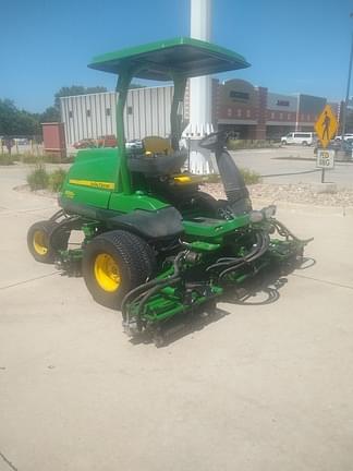 Image of John Deere 8700A equipment image 1