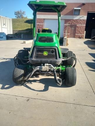 Image of John Deere 8700A equipment image 4