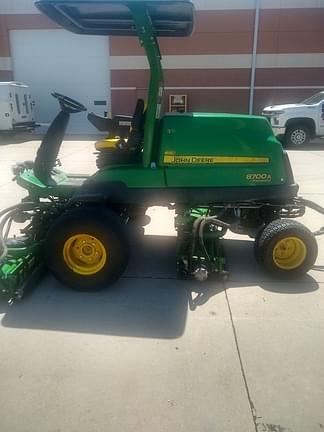 Image of John Deere 8700A equipment image 3