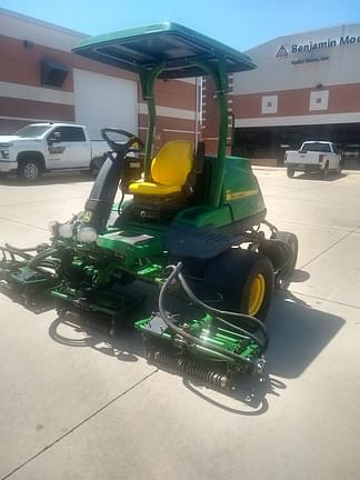 Image of John Deere 8700A equipment image 2