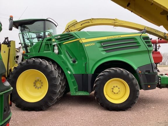 Main image John Deere 8800i