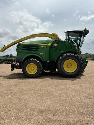 Image of John Deere 8800 equipment image 3
