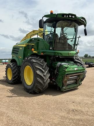 Image of John Deere 8800 equipment image 2