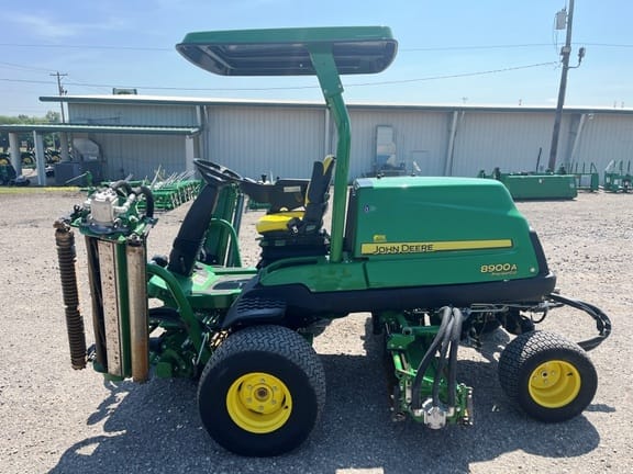 Main image John Deere 8900A