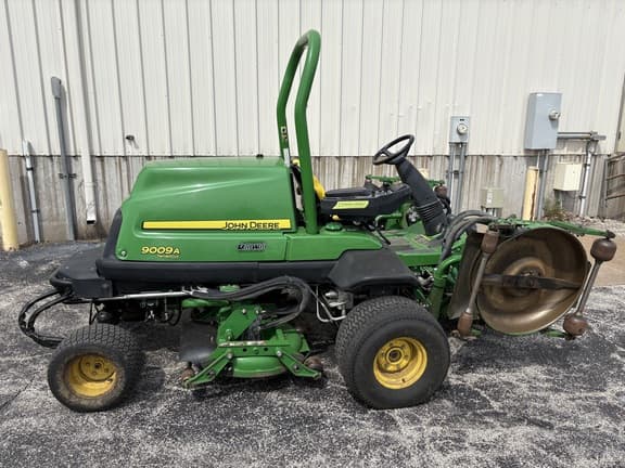 Image of John Deere 9009A equipment image 3