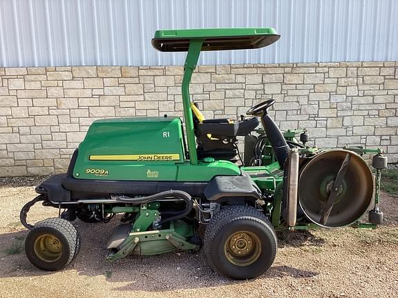 Image of John Deere 9009A equipment image 1