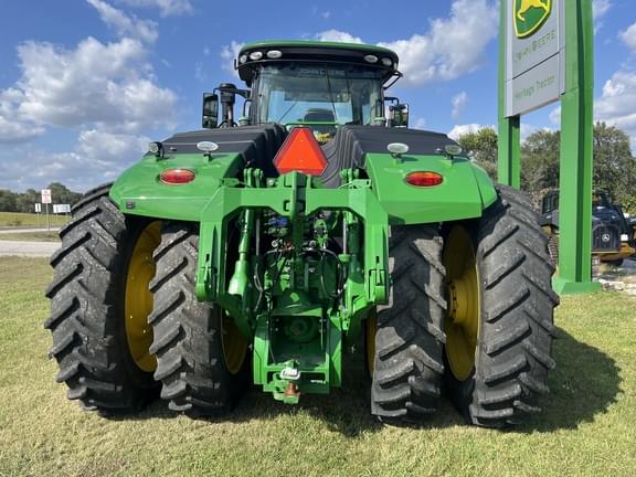 Image of John Deere 9370R equipment image 4