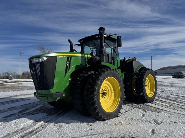 Image of John Deere 9370R equipment image 4